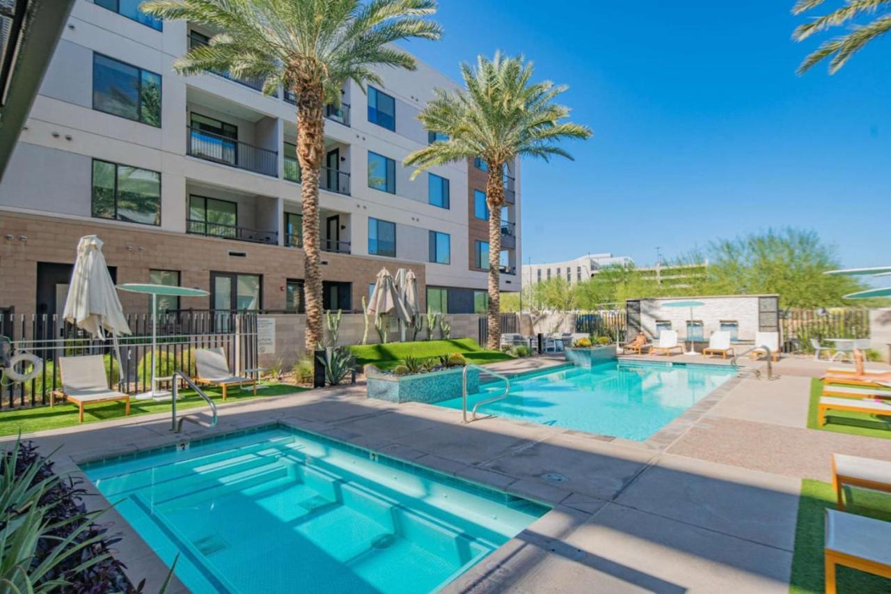 Fancy 1Bd - Pool, Gym, Parking, W-D - Sleeps 4 Apartamento Tempe Exterior foto